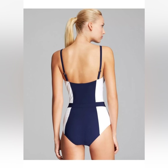Tory Burch
Lipsi Two-Tone One-Piece
Swimsuit - Picture 3 of 11
